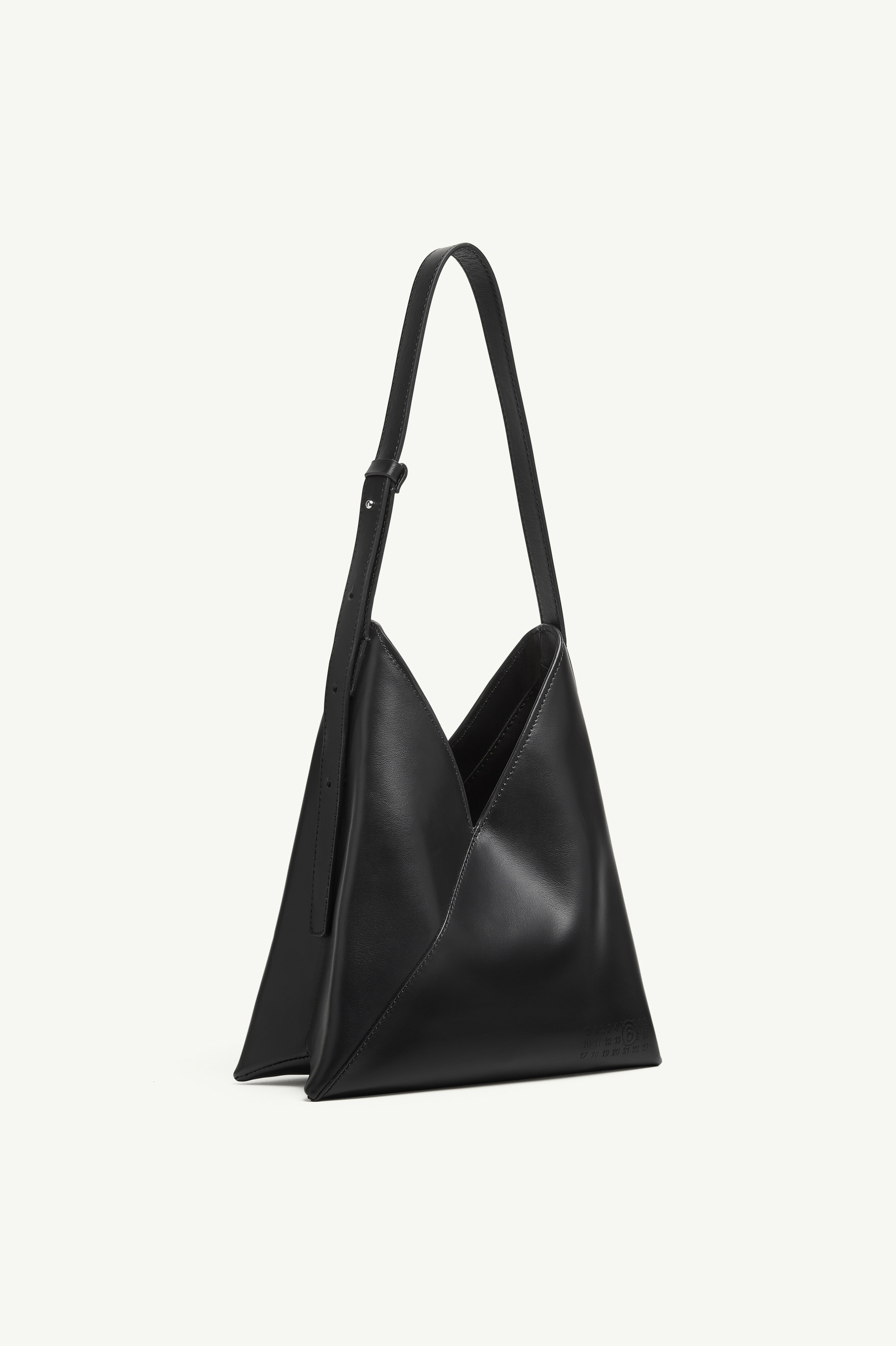 【MM6 Maison Margiela】 SMALL JAPANESE SHOULDER BAG☆ MM6 Maison Margiela Small Japanese Leather Shoulder Bag