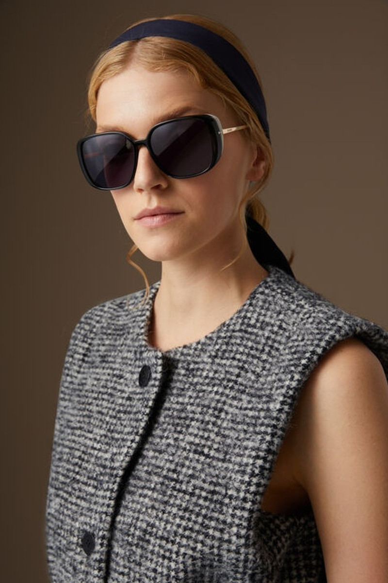 Marit gilet in Black/Off-white 5