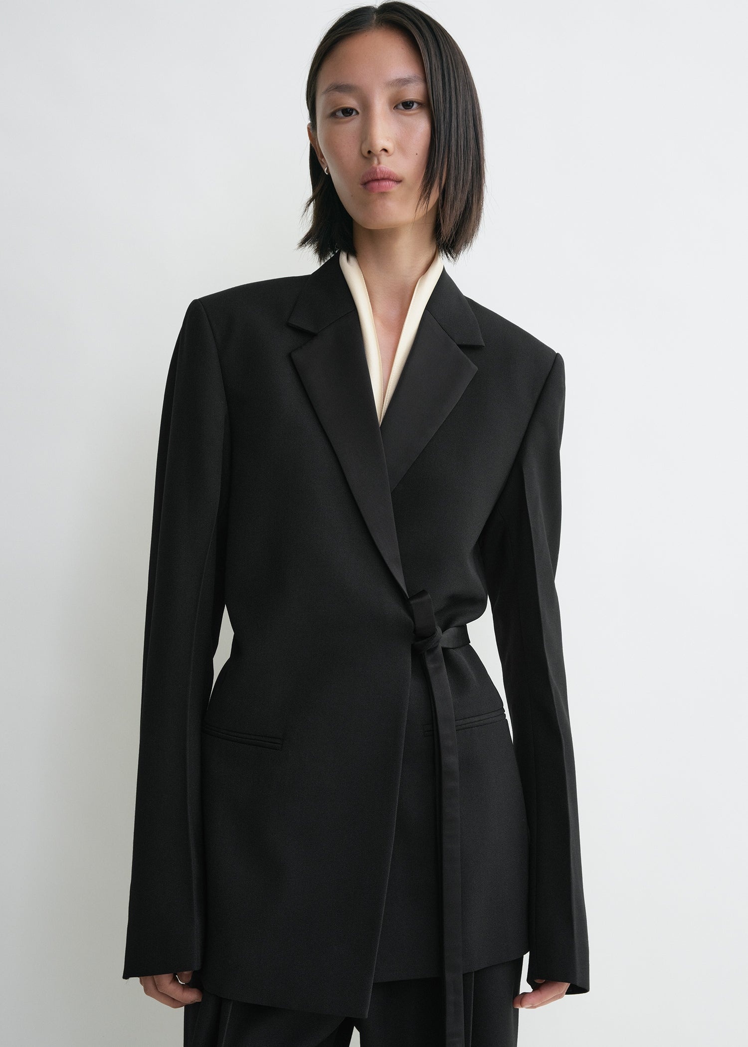 Satin-lapel wrap blazer black - 5