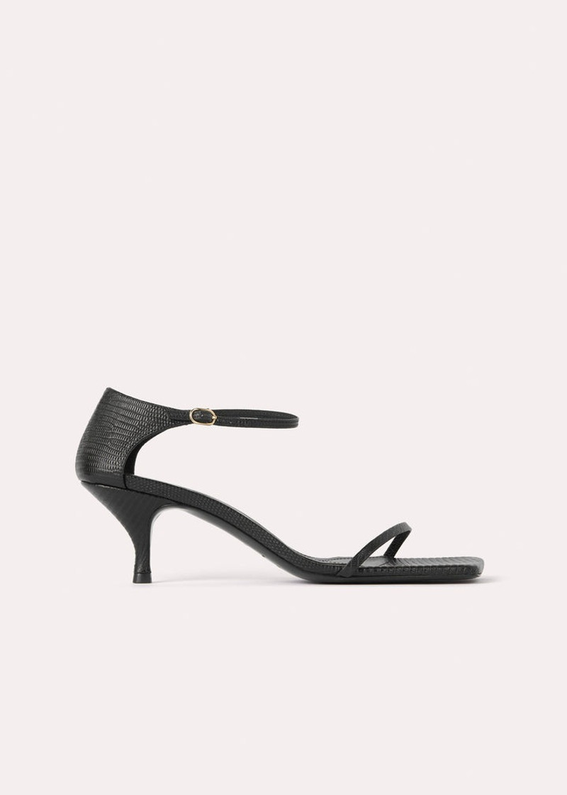 The strappy sandal black lizard 1