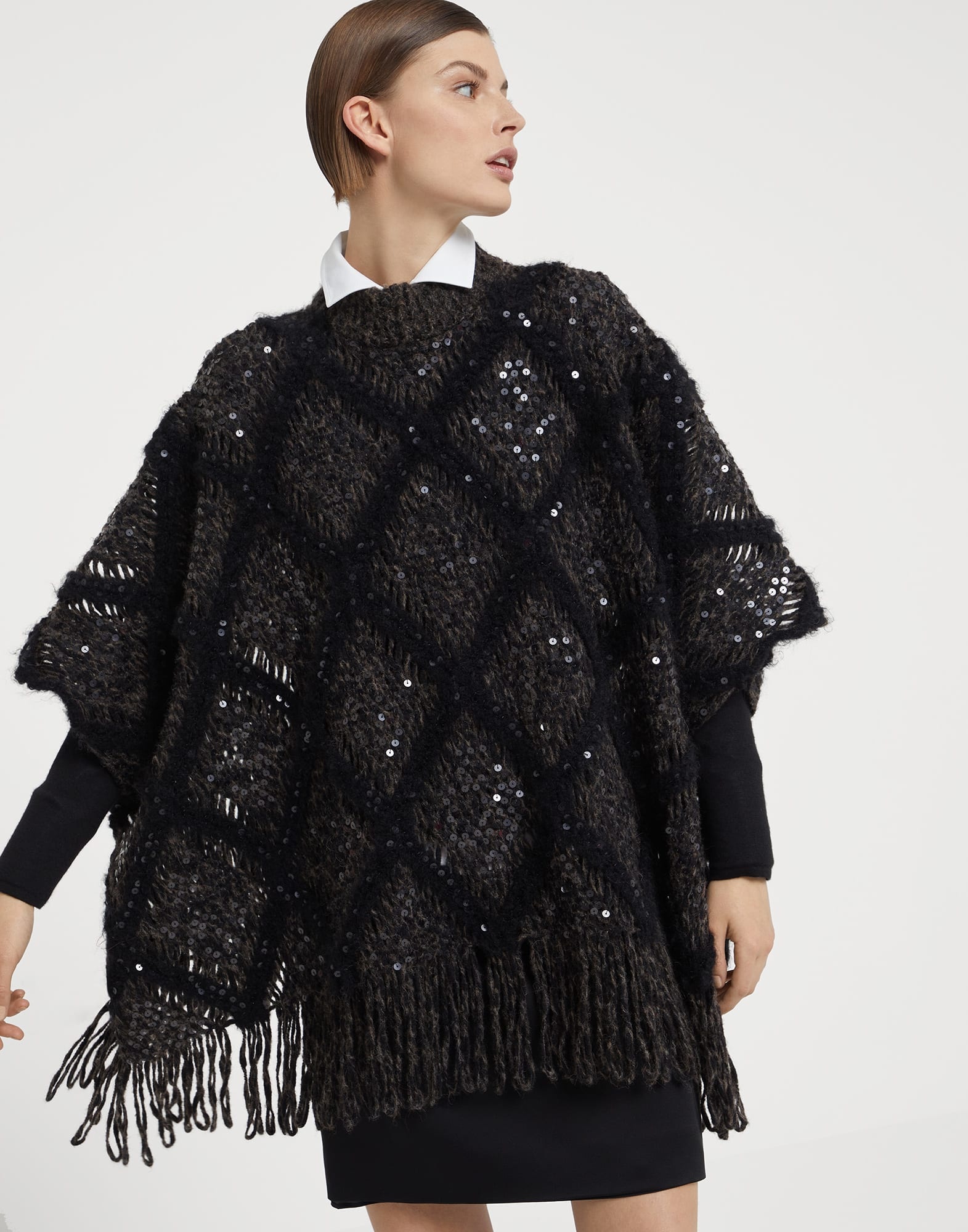 Wool and alpaca knit poncho with dazzling macro argyle embroidery - 4