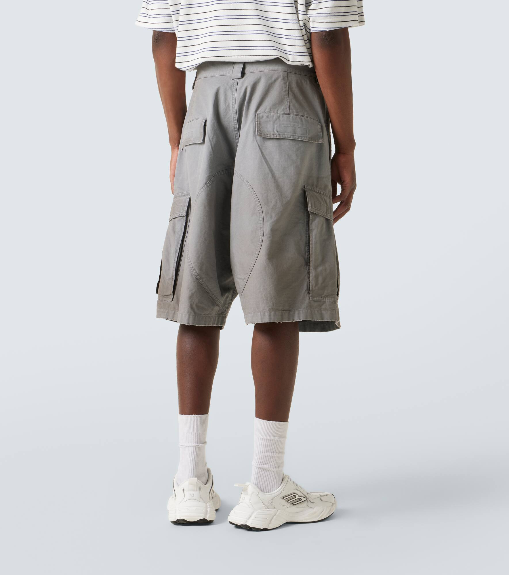 Cotton cargo shorts - 4