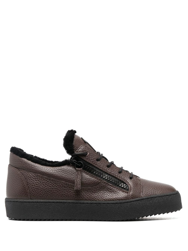 leather low top sneakers 1