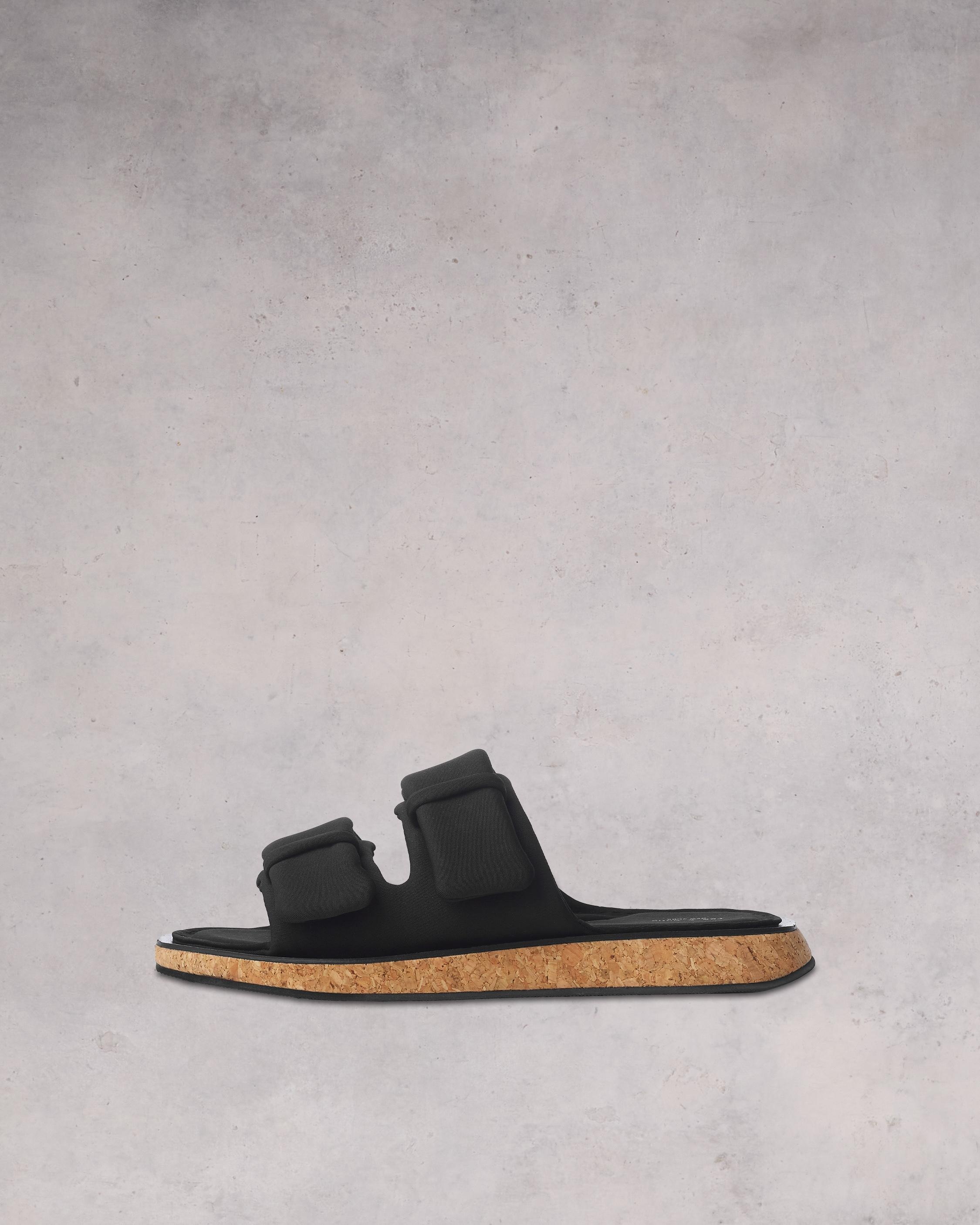 Parque Slide - Tech Fabric
Flat Sandal - 1