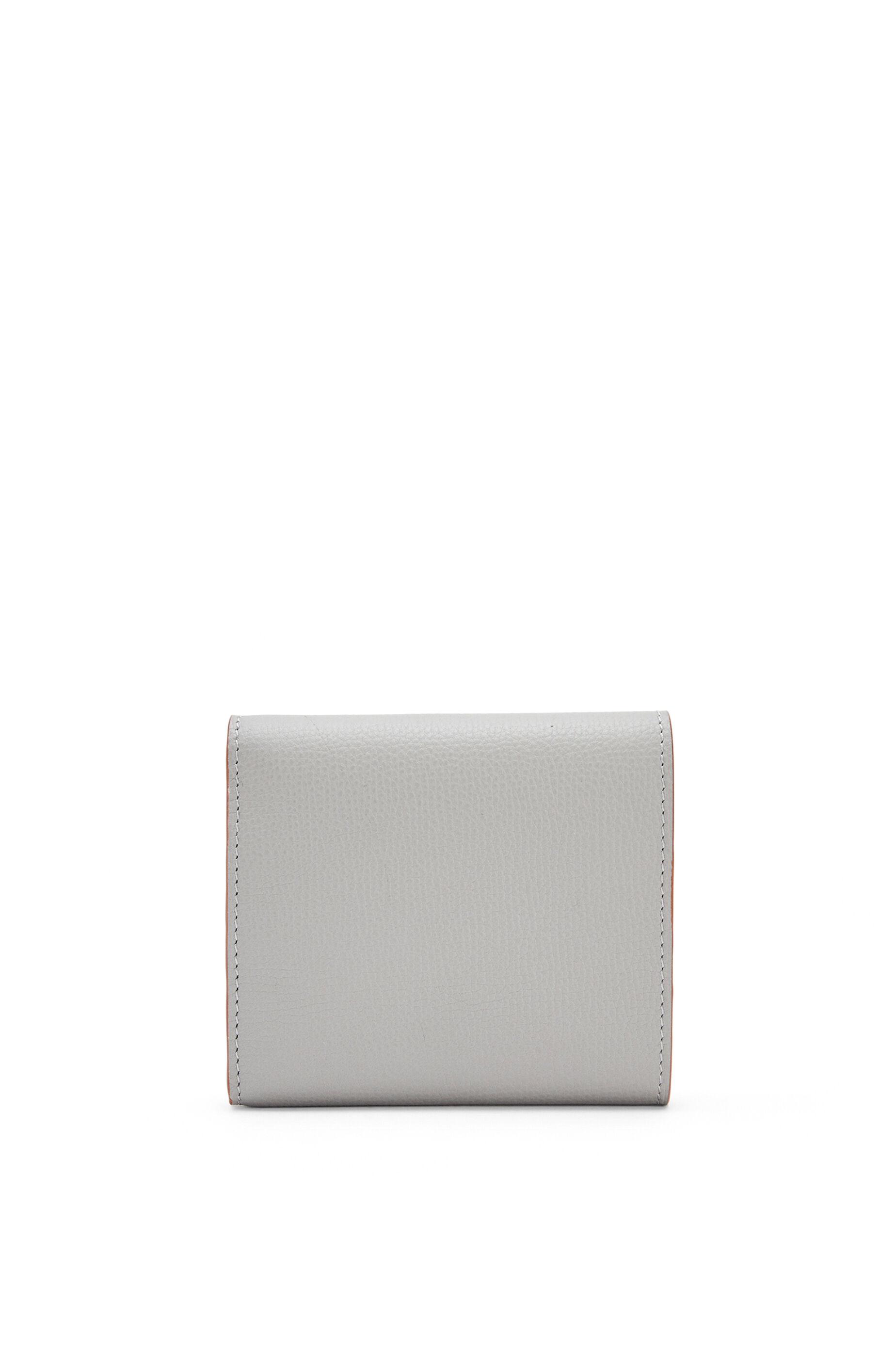 Anagram square 8 cc wallet in pebble grain calfskin - 5