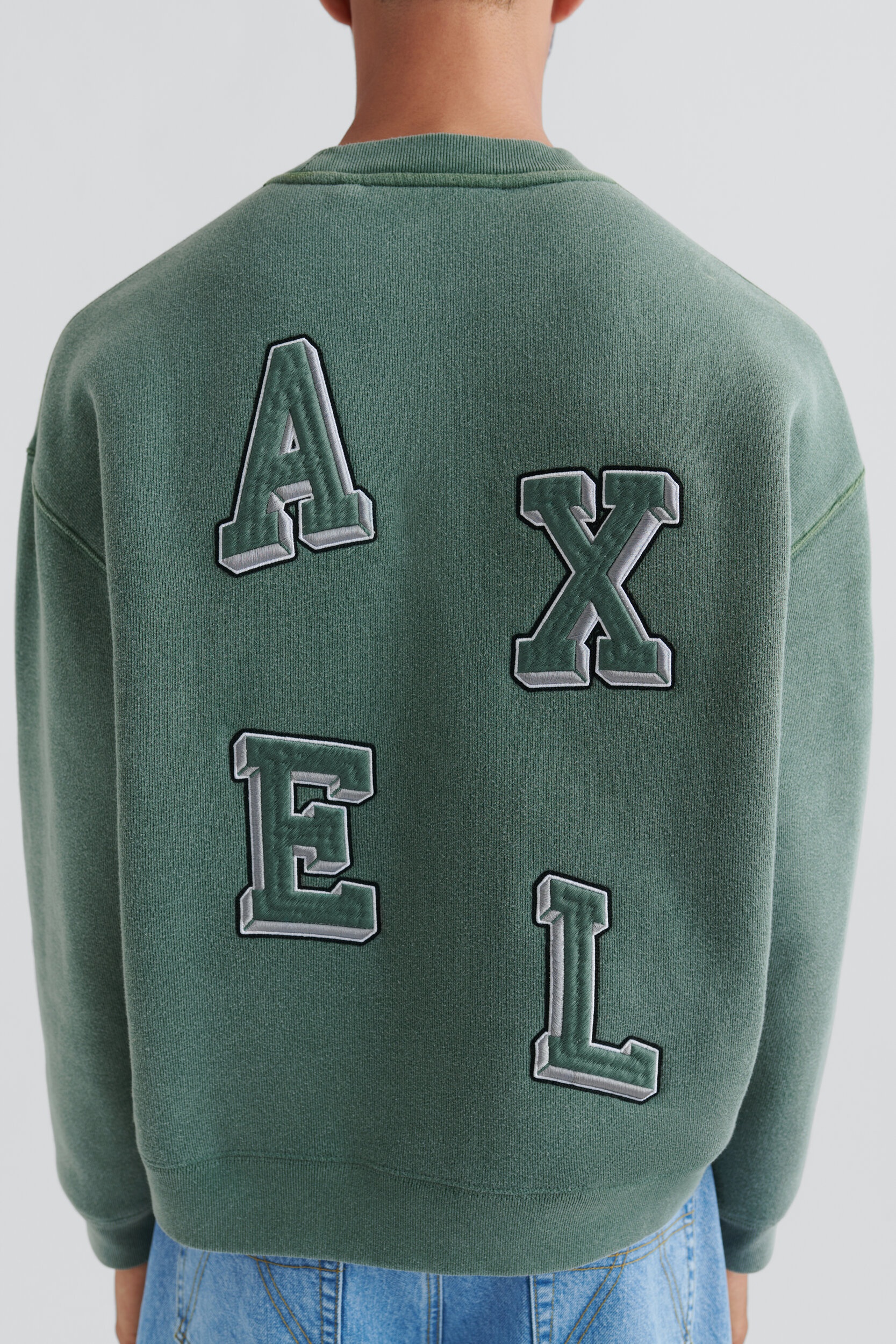 Typo Embroidered Sweatshirt - 6