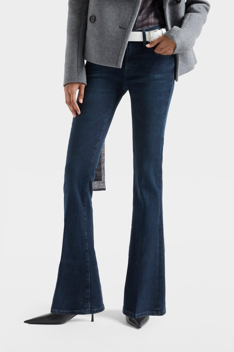TAILORLESS BOOTCUT in Slim Illusion 3