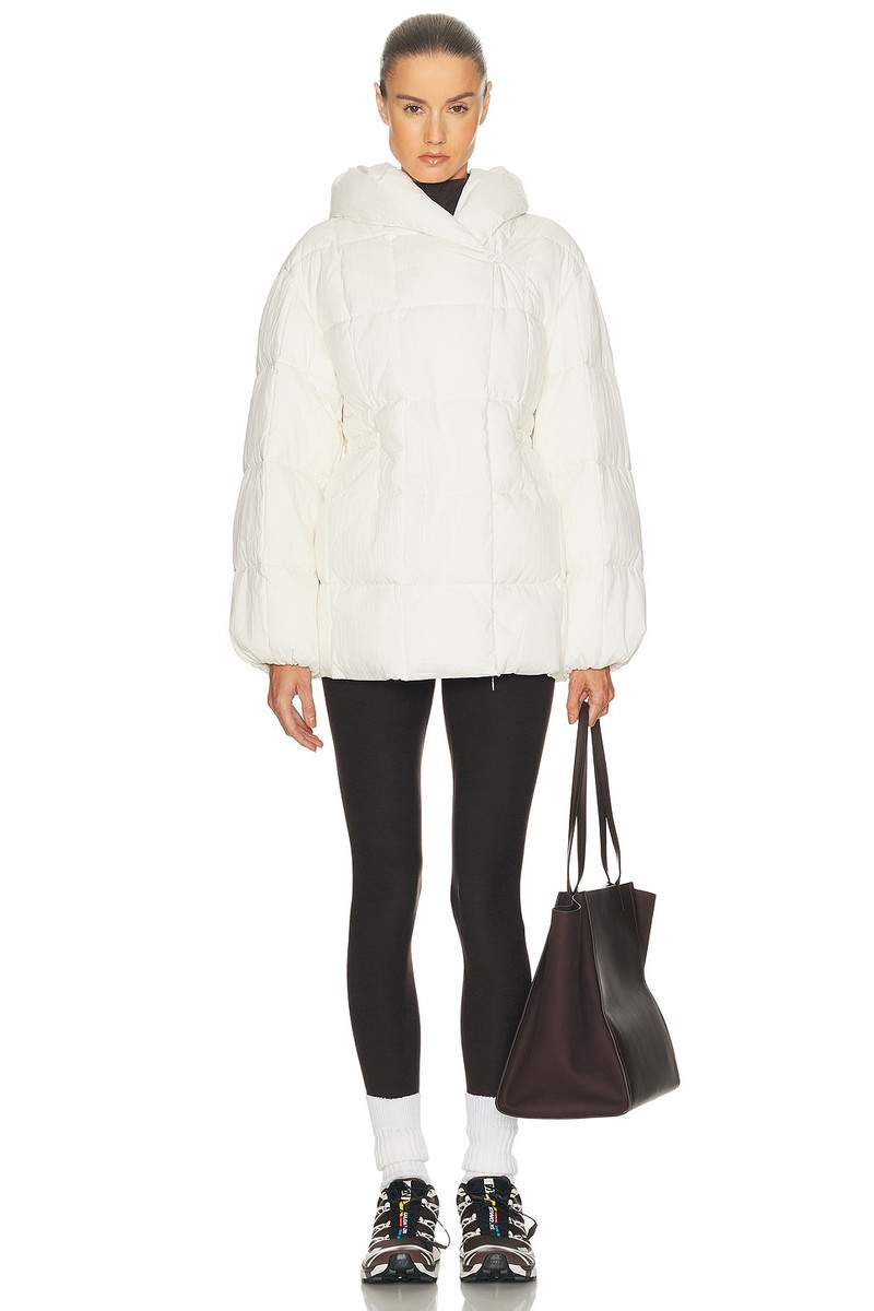 VARLEY Kaia Quilted Coat outlook