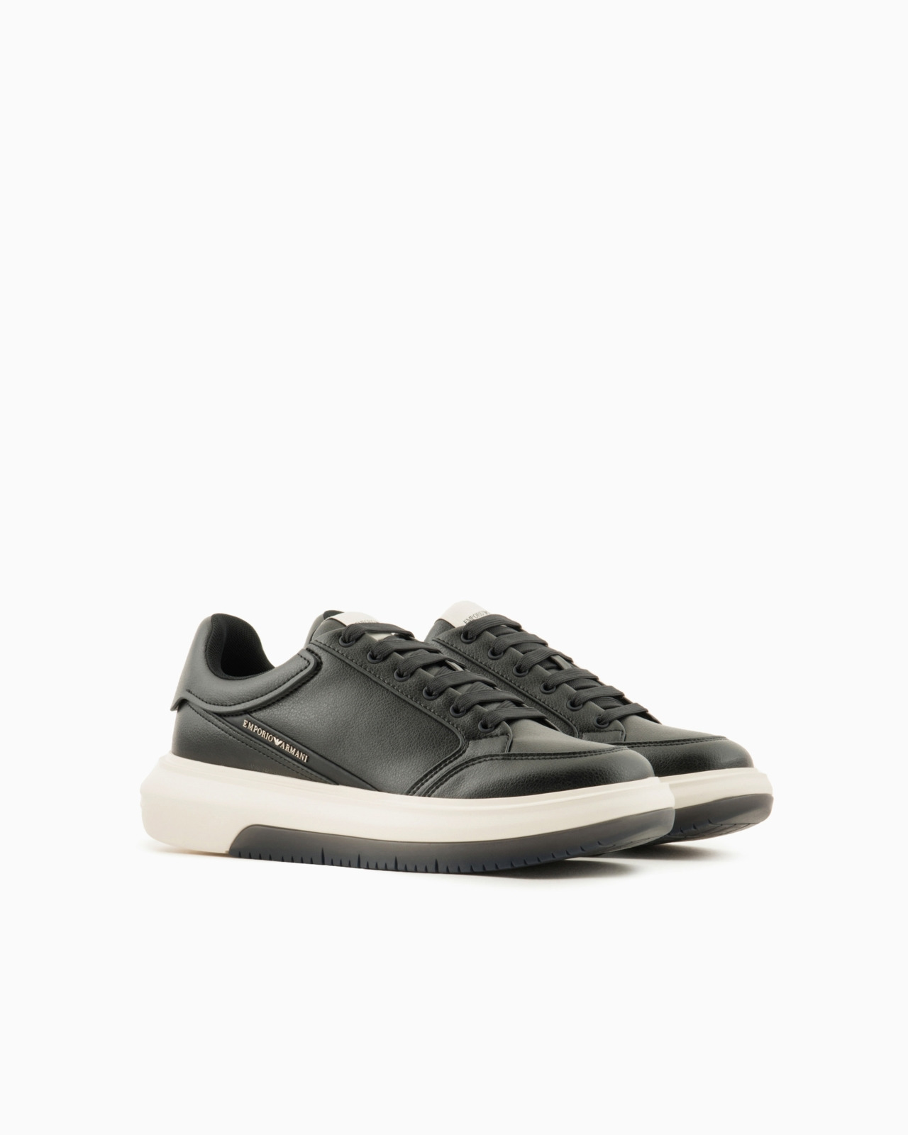 Hammered-leather sneakers with side logo - 2