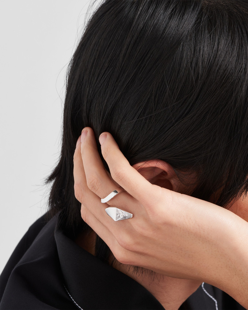 Eternal Gold snake ring in white gold and laboratory-grown diamonds 4