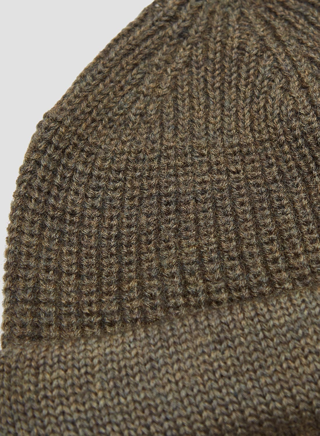 Beanie Wool in Green - 4