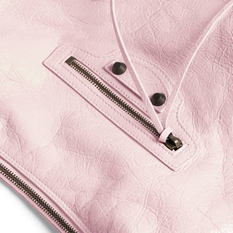 Women's Le City Hobo Bag Small in Petal Pink 6