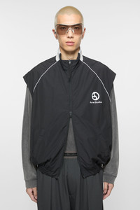 【関税込み】Acne Studios ブラック Gillet ベスト Acne Studios Gillet jacket - Black | REVERSIBLE