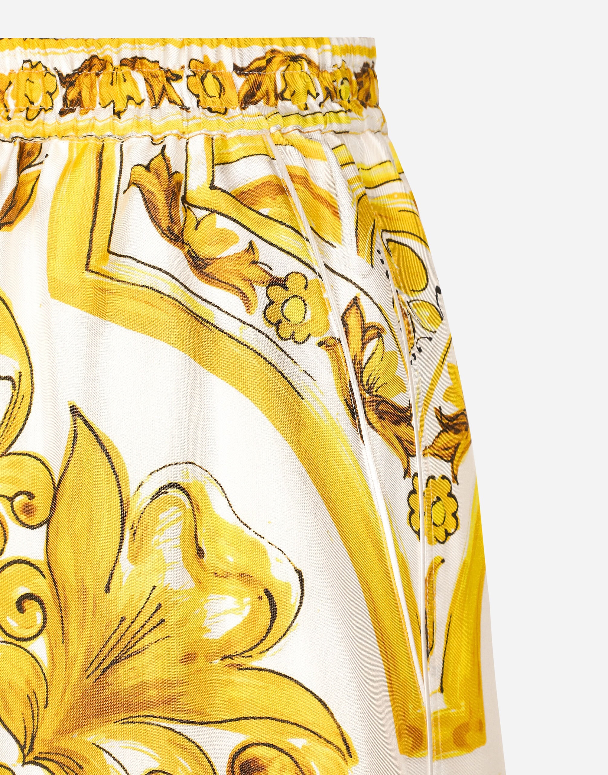Silk twill shorts with majolica print - 6