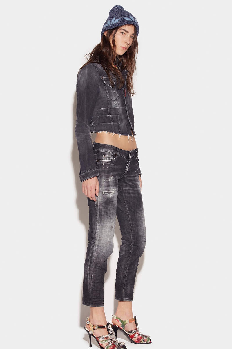 BLACK RIPPED KNEE WASH JENNIFER CROPPED JEANS - 3