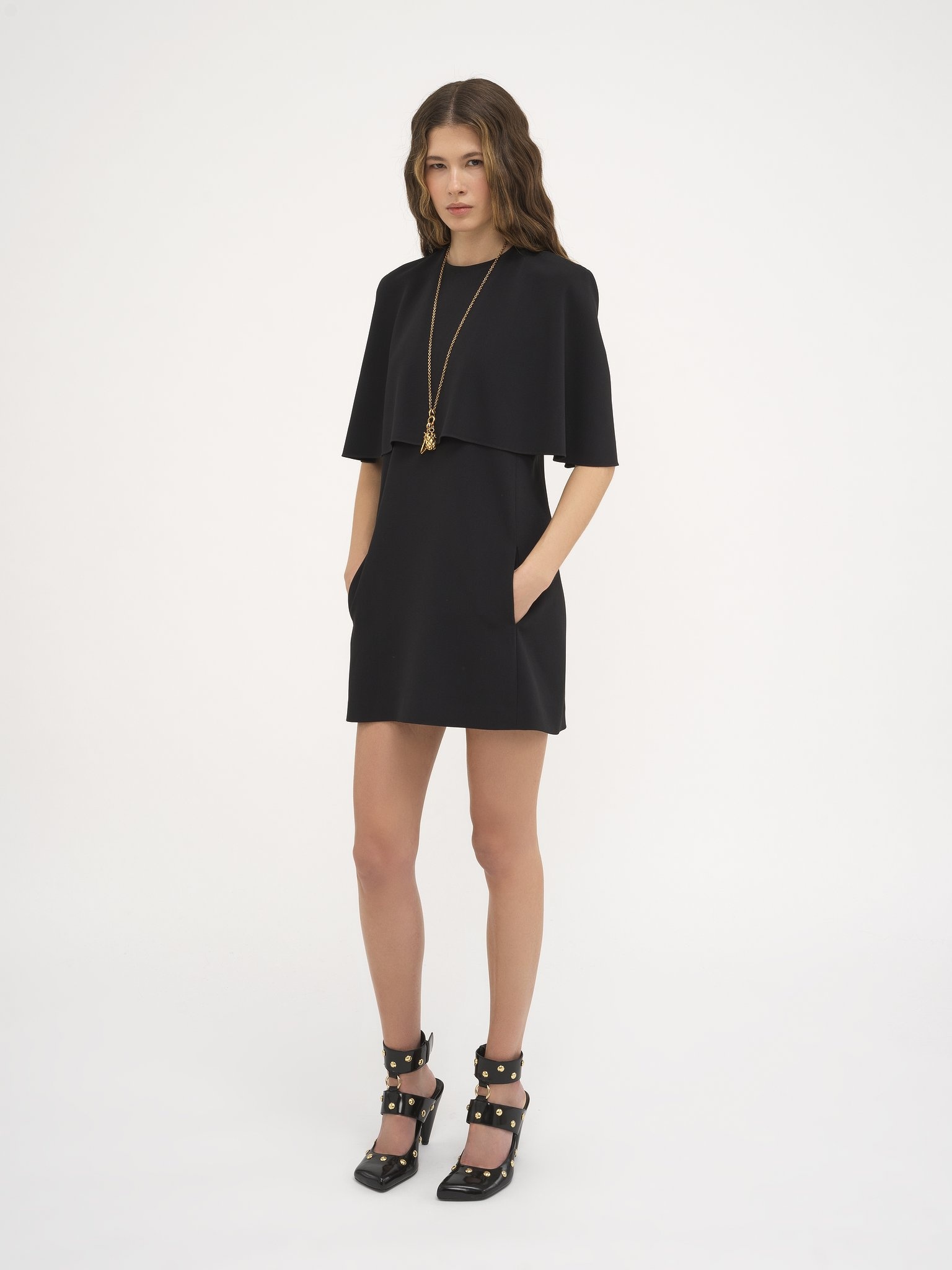 SHORT CAPE DRESS IN VISCOSE CRÊPE - 4