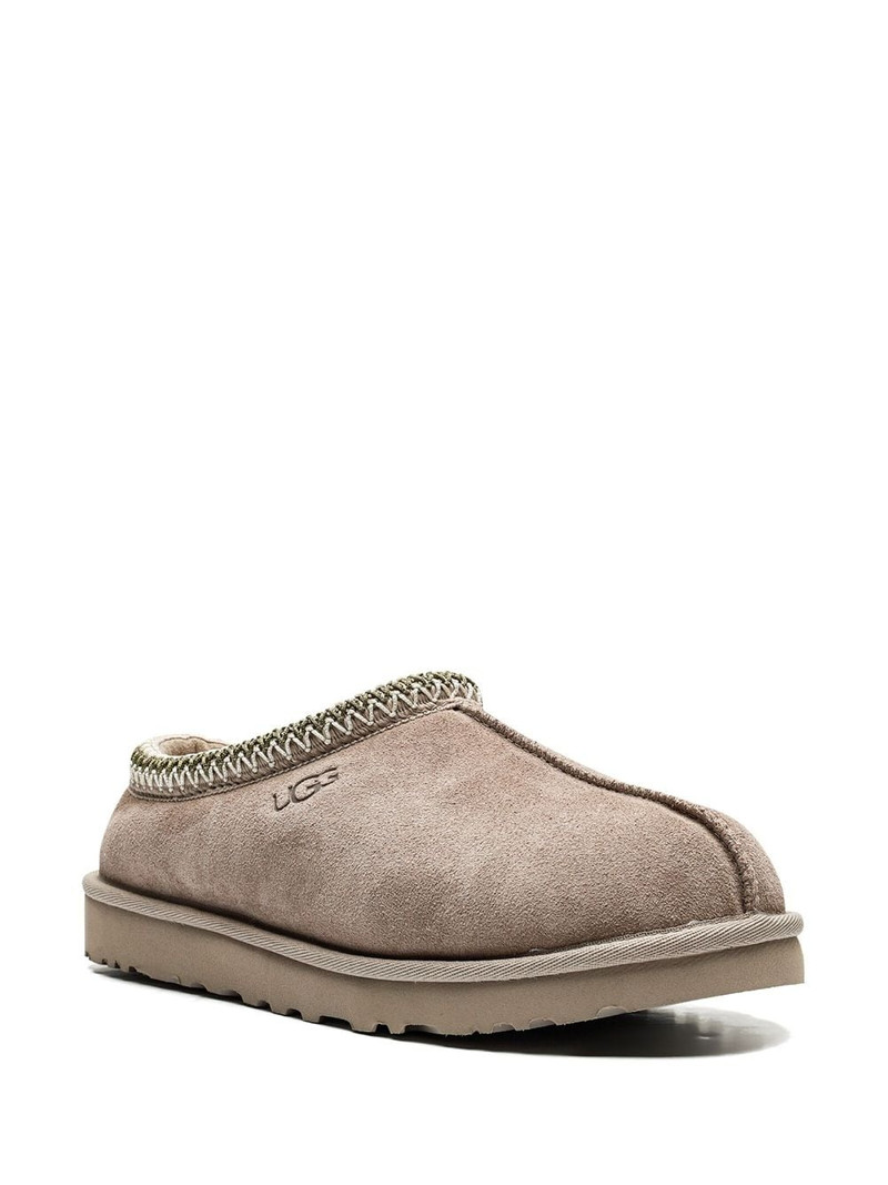 UGG Tasman "Oyster" slippers outlook