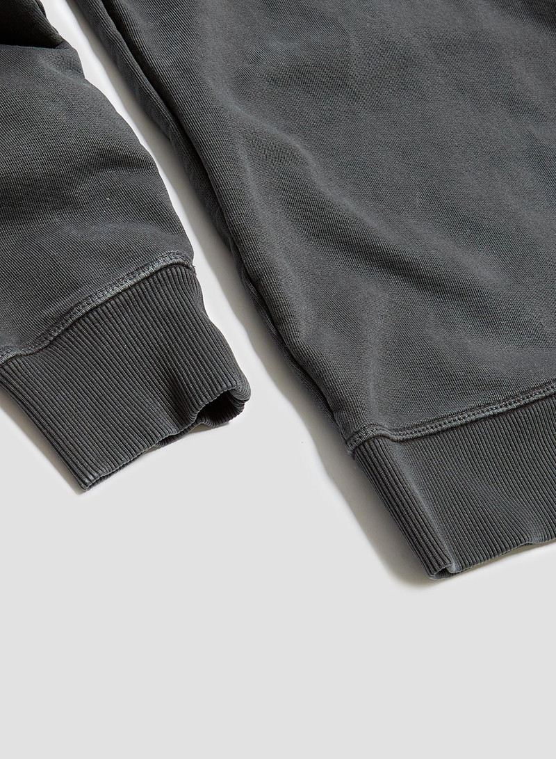 Embroidered Arrow Crew in Black 4