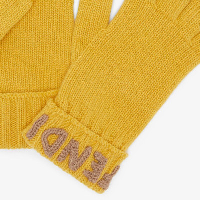 FENDI Yellow wool gloves outlook