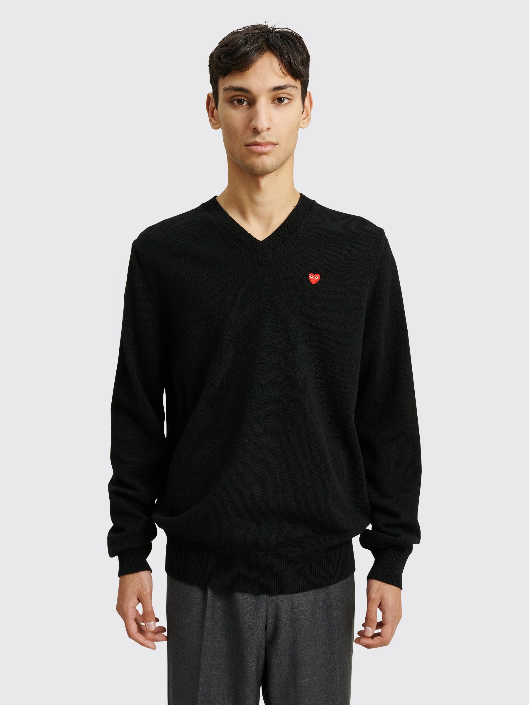 COMME DES GARÇONS PLAY MINI HEART V-NECK KNIT SWEATER BLACK - 2