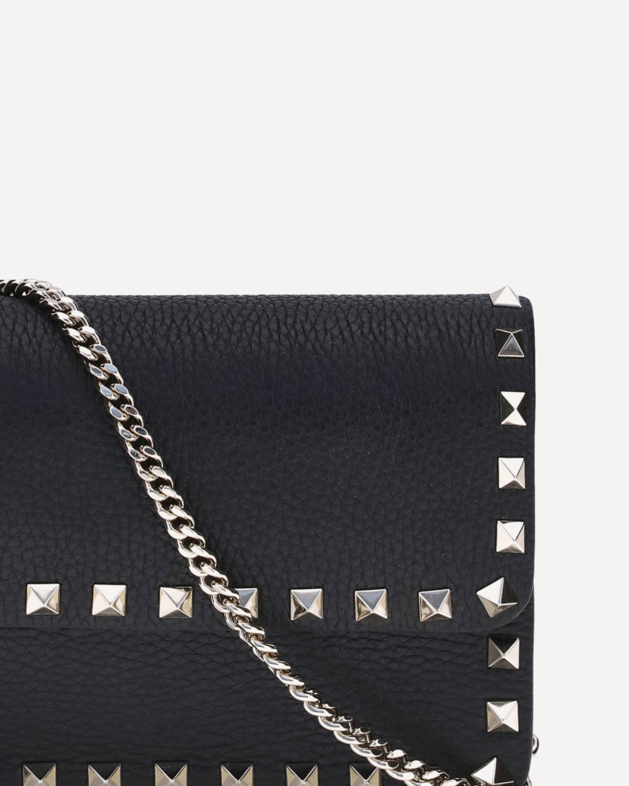 Rockstud Pochette with chain - 4