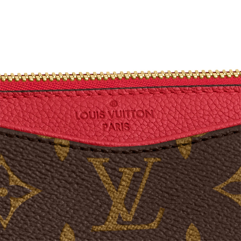 Louis Vuitton Pallas Beauty Case outlook