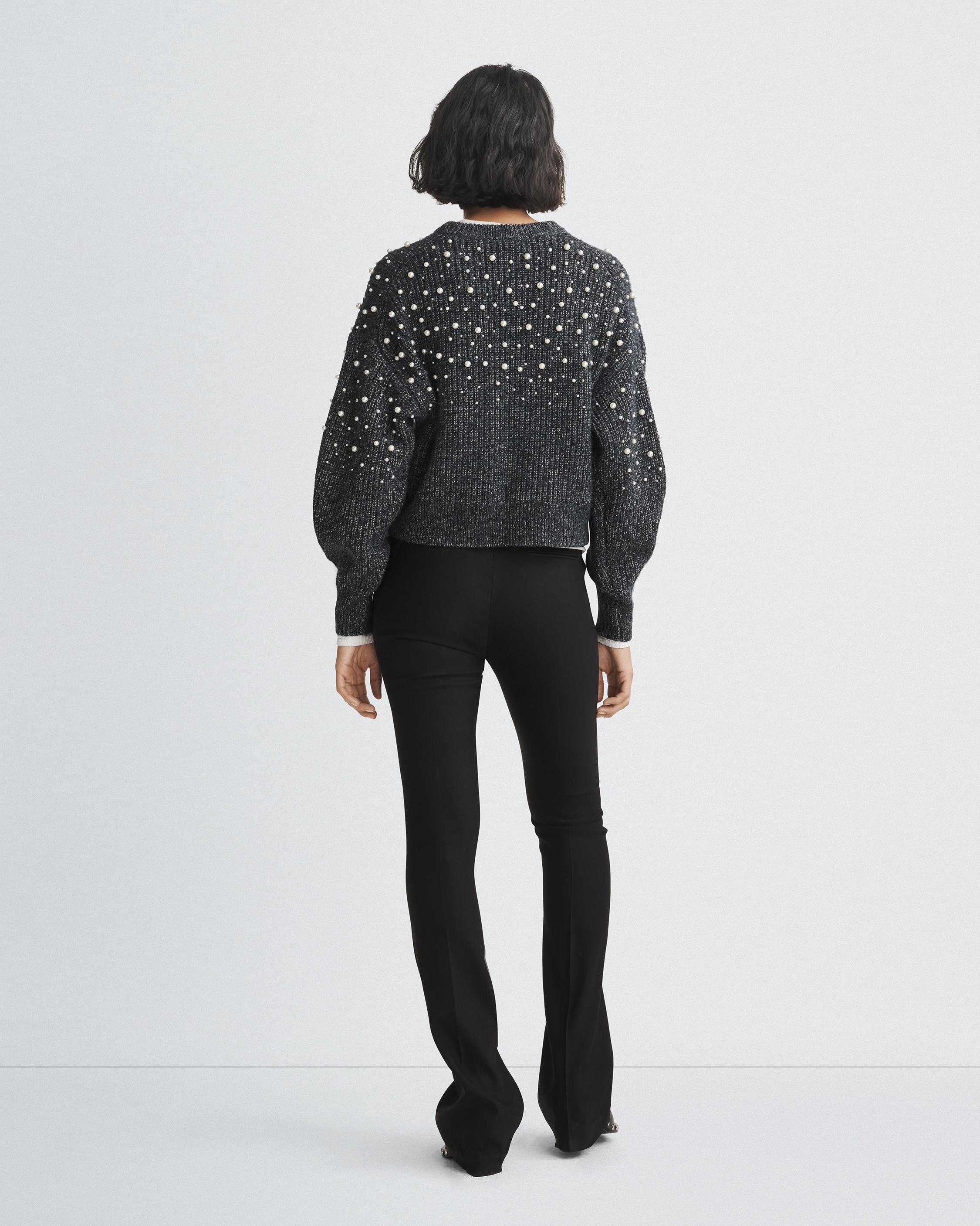 Frankie Wool Crew
Oversized Fit - 5