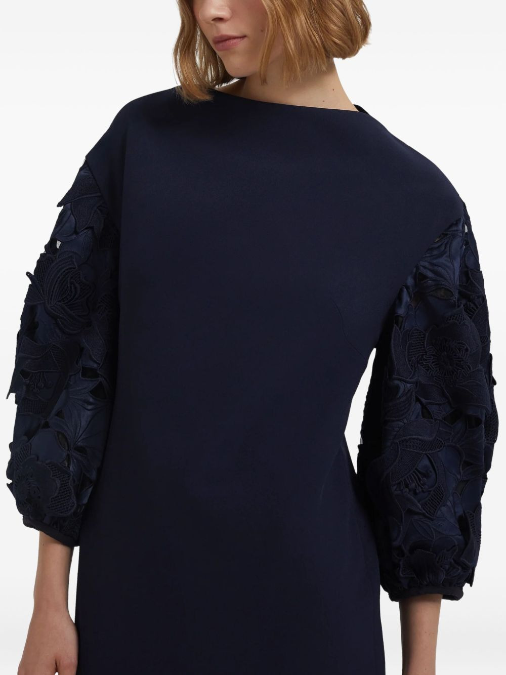 floral-embellished balloon-sleeve gown - 5