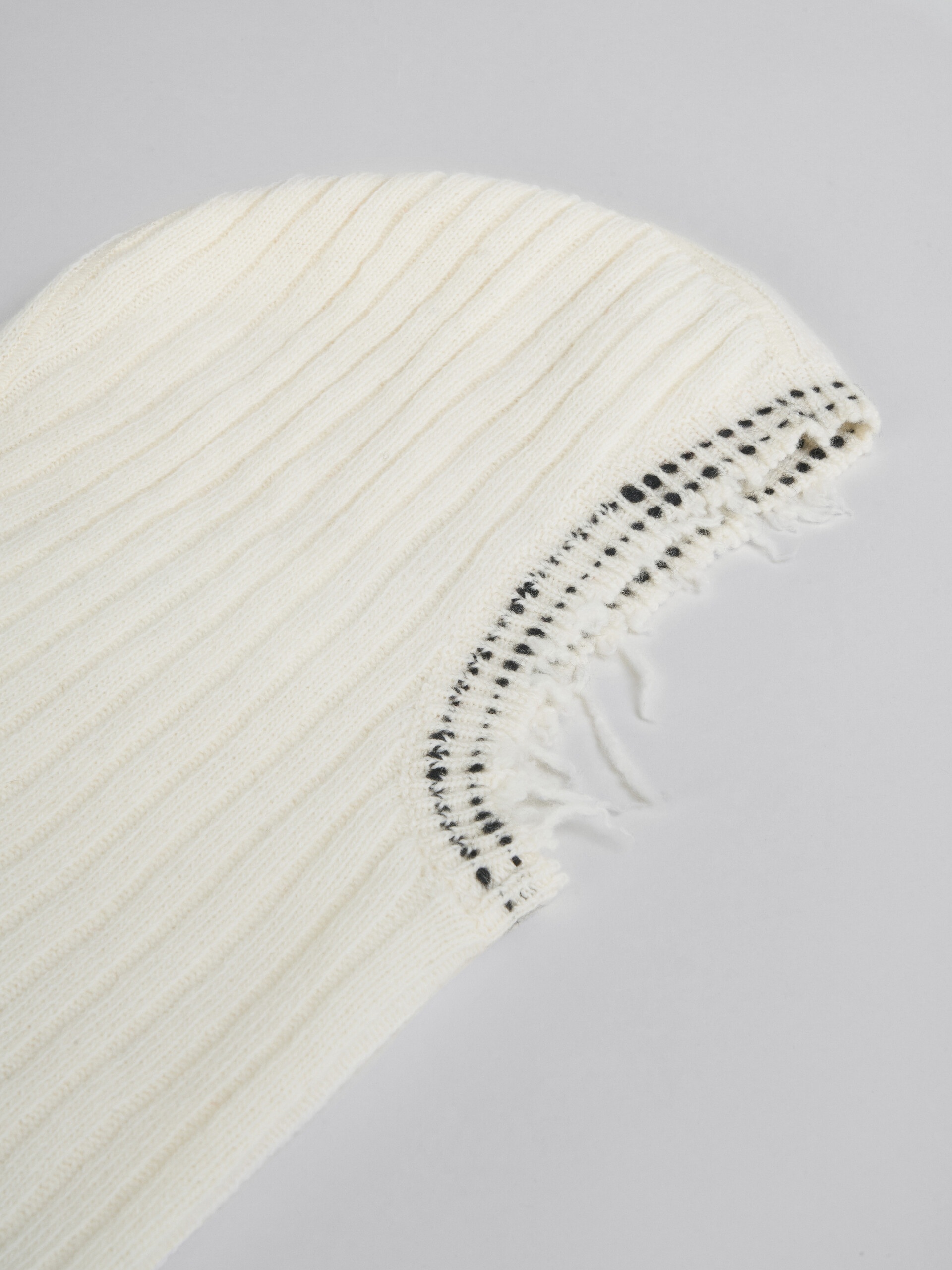 WHITE KNITTED BALACLAVA - 4