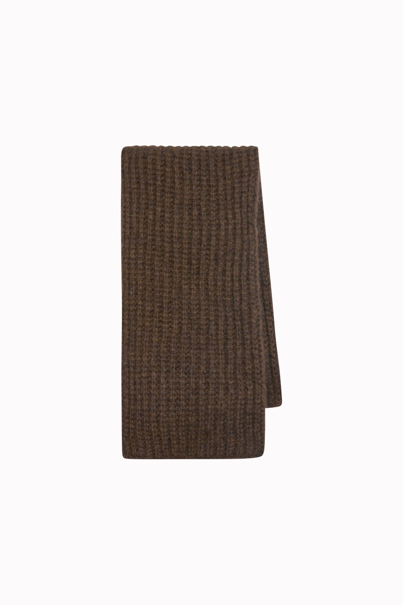 The Row Walt Scarf in Cashmere outlook
