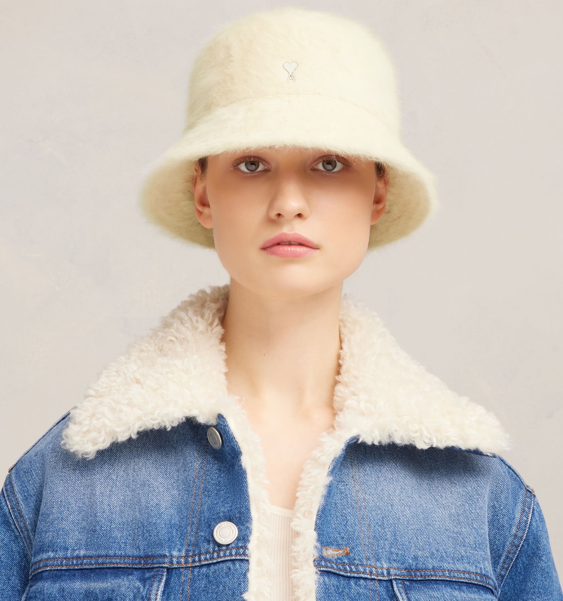 Ami De Coeur Stud Bucket Hat - 3