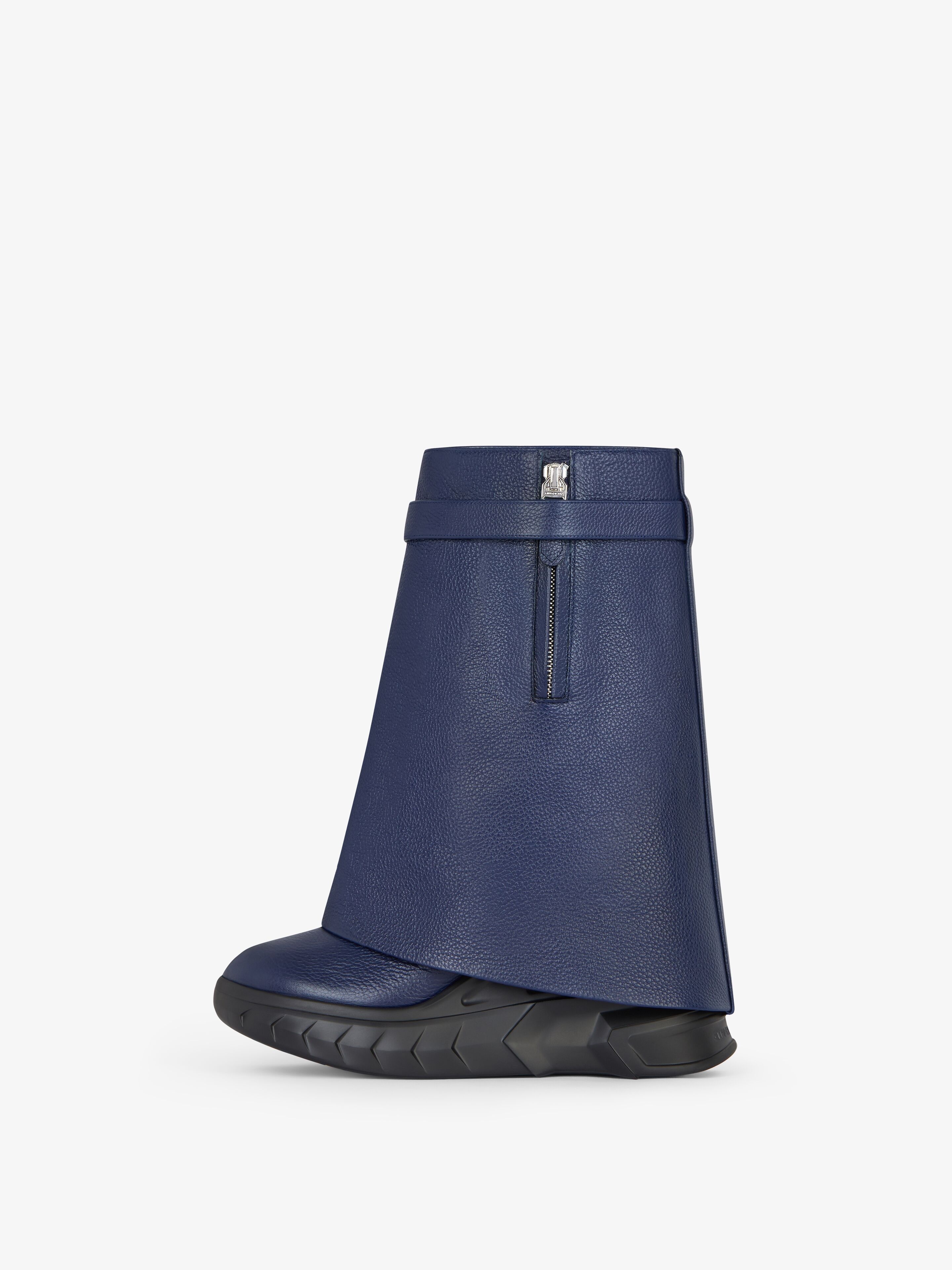 SHARK LOCK BIKER ANKLE BOOTS IN GRAINED LEATHER - 4