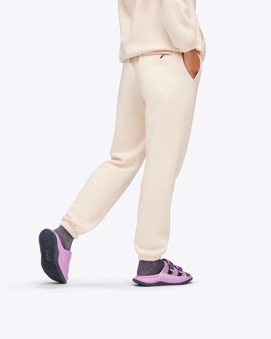 All Gender Hoka Essential Jogger - 2