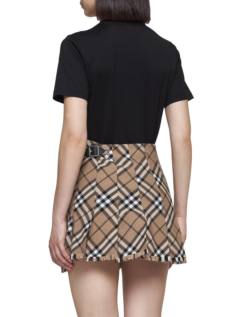 Burberry Check Skirt With - 4