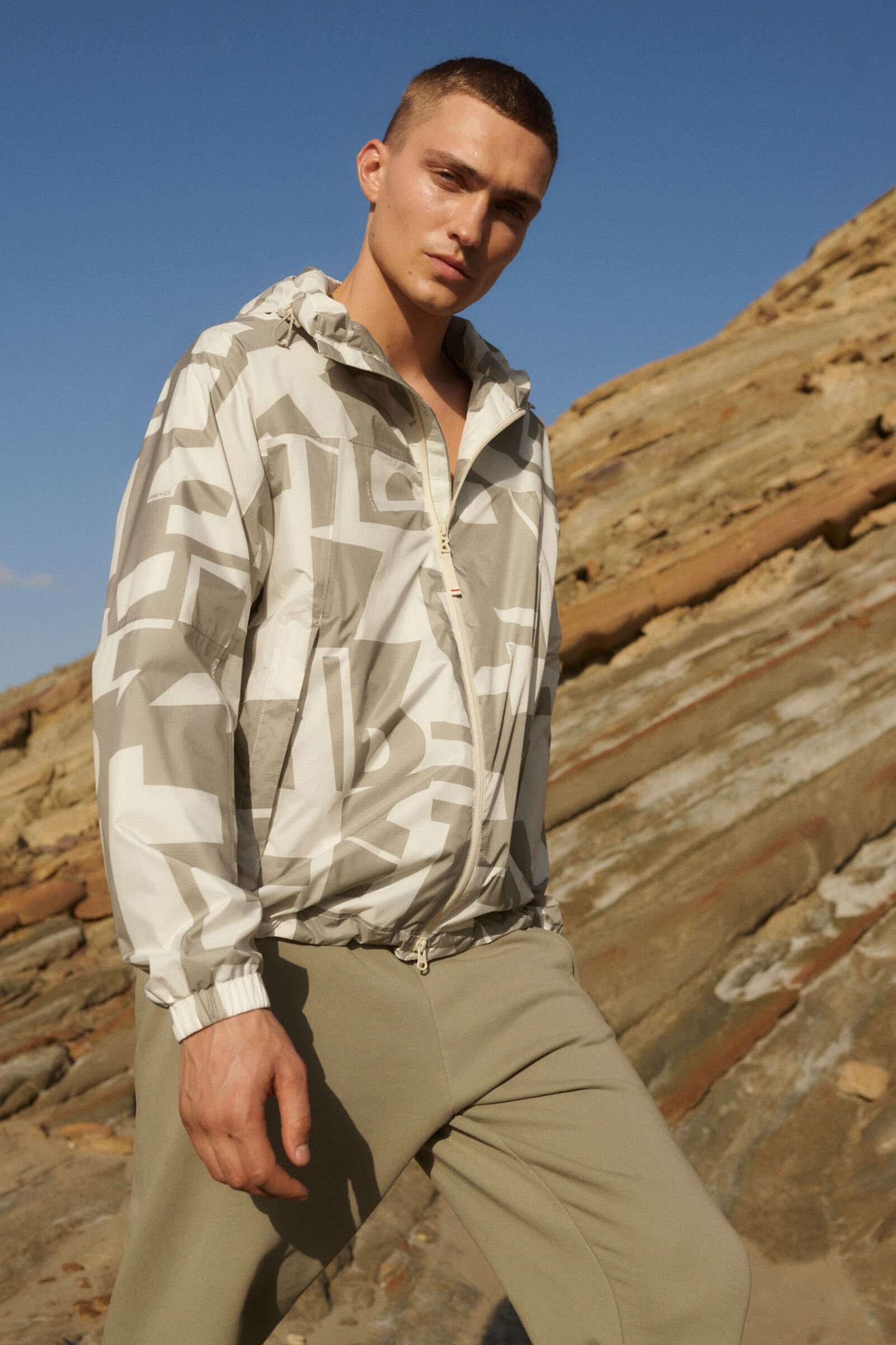 Justin functional jacket in Beige/Off-White - 8