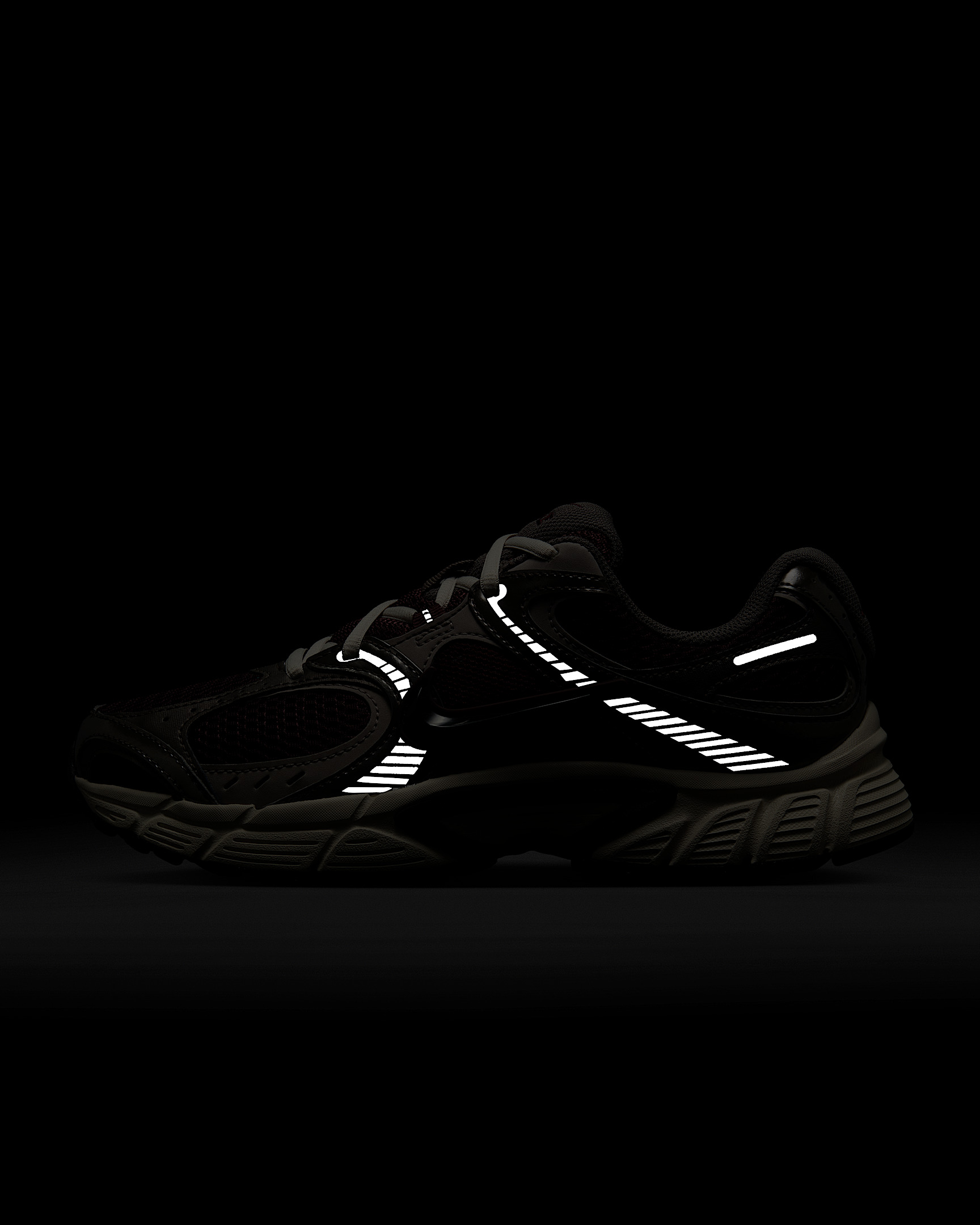 Nike V5 RNR Women's Shoes - 11