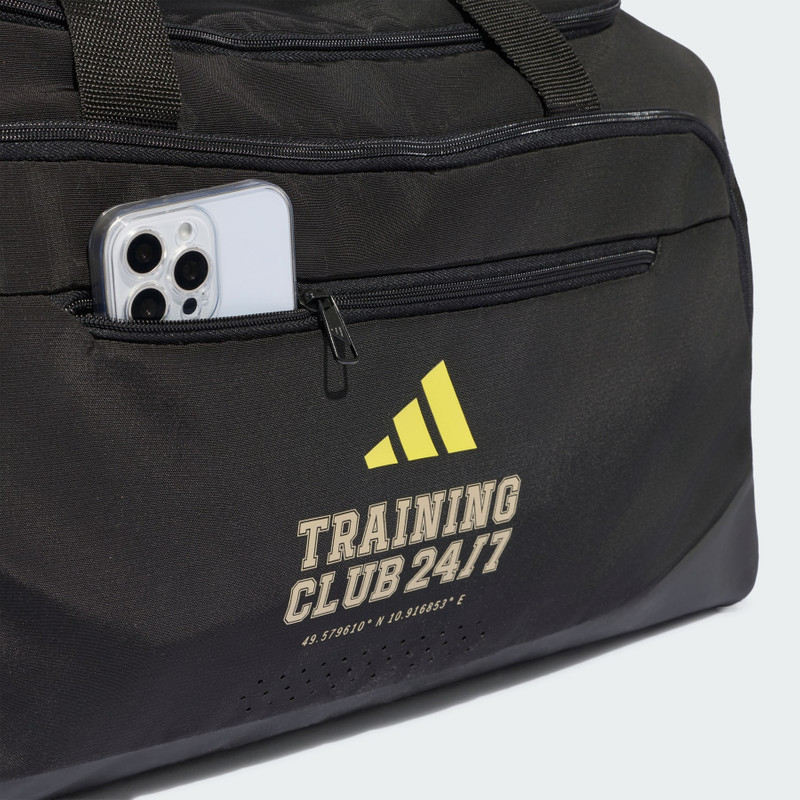 TRAINING DEFENDER GRAPHIC DUFFLE BAG MEDIUM 3