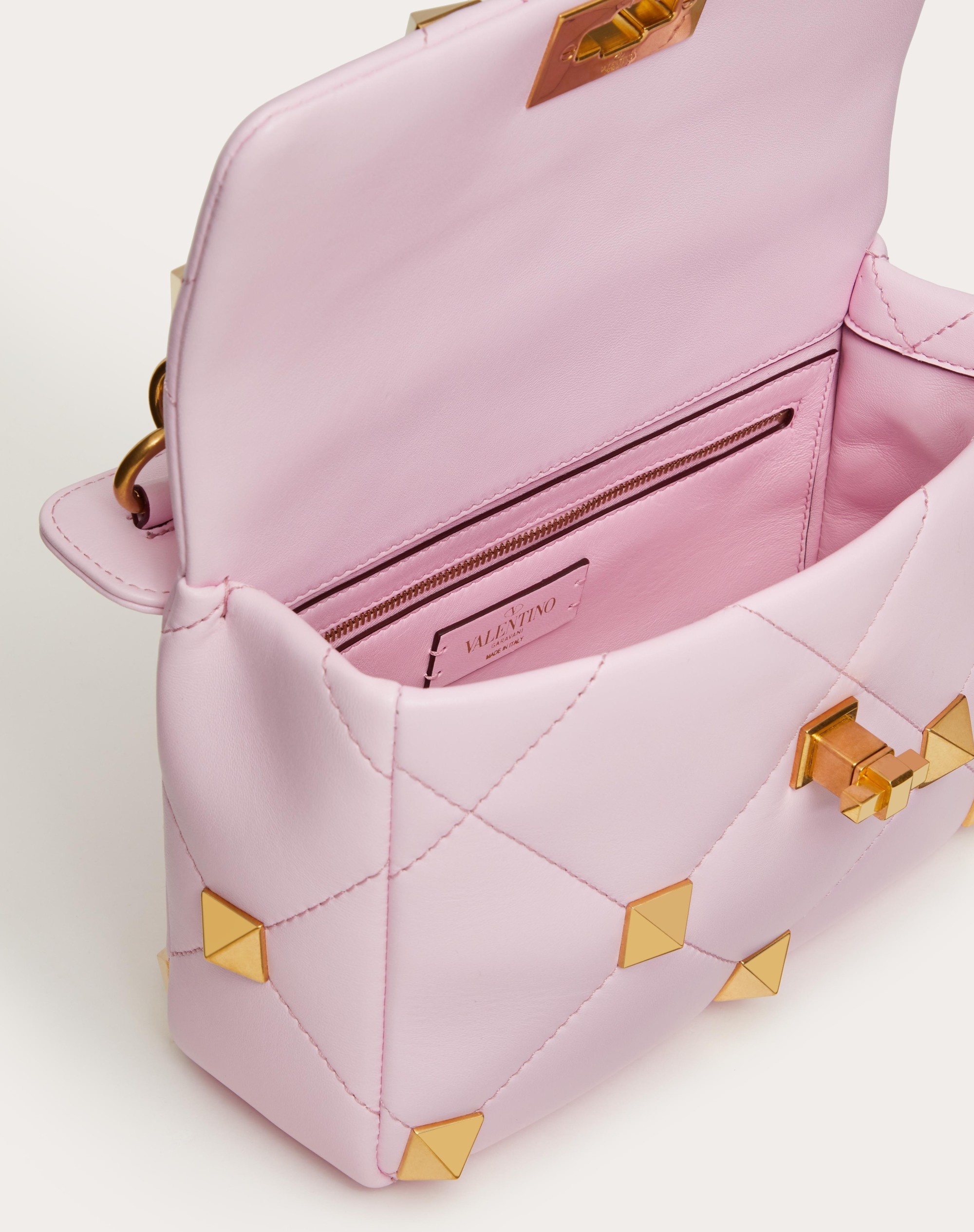 MEDIUM ROMAN STUD THE SHOULDER BAG IN NAPPA WITH CHAIN - 4