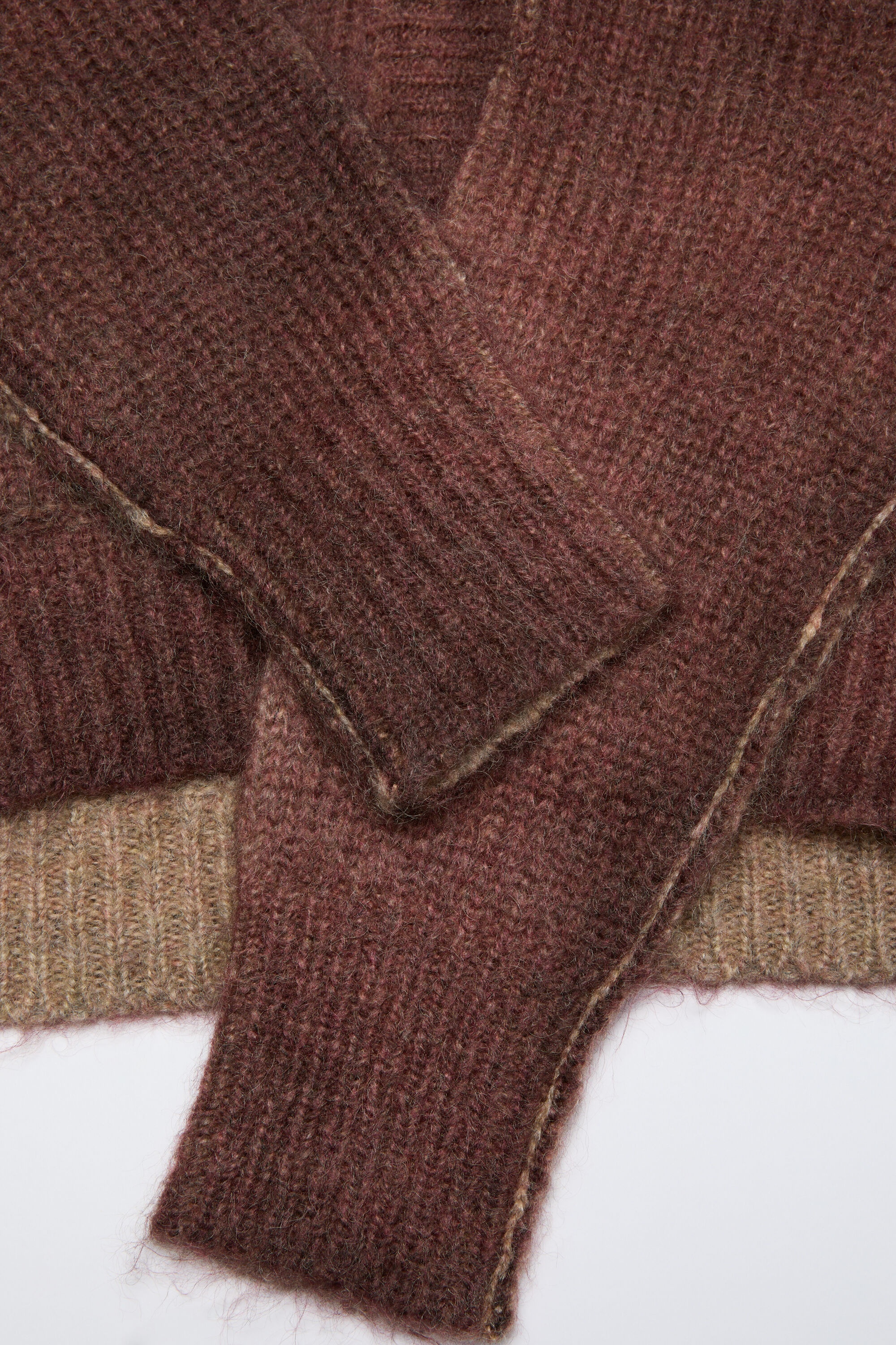 Cardigan sprayed finish - Rust red - 5