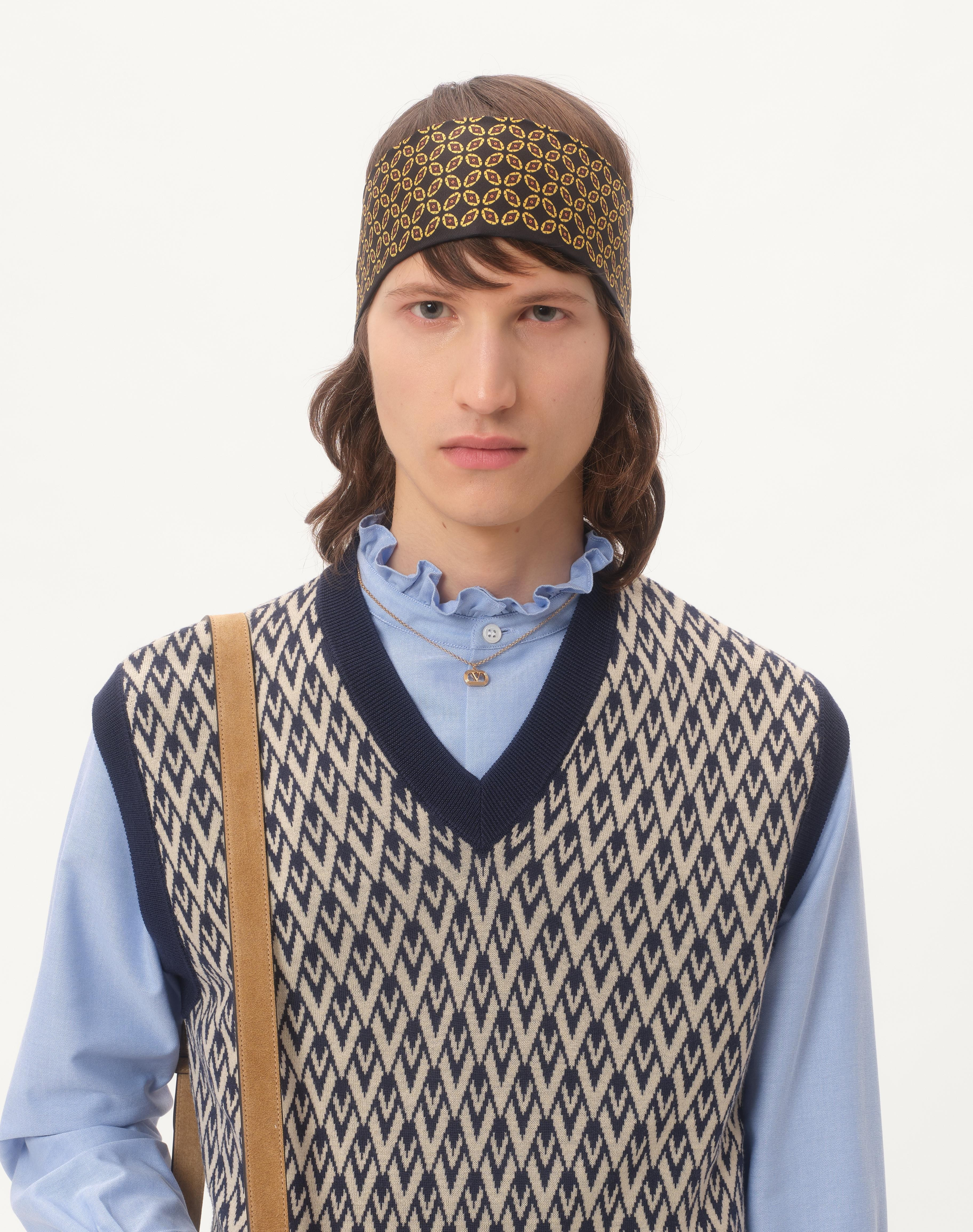 WOOL VEST WITH TOUTE LA V JACQUARD PATTERN - 5