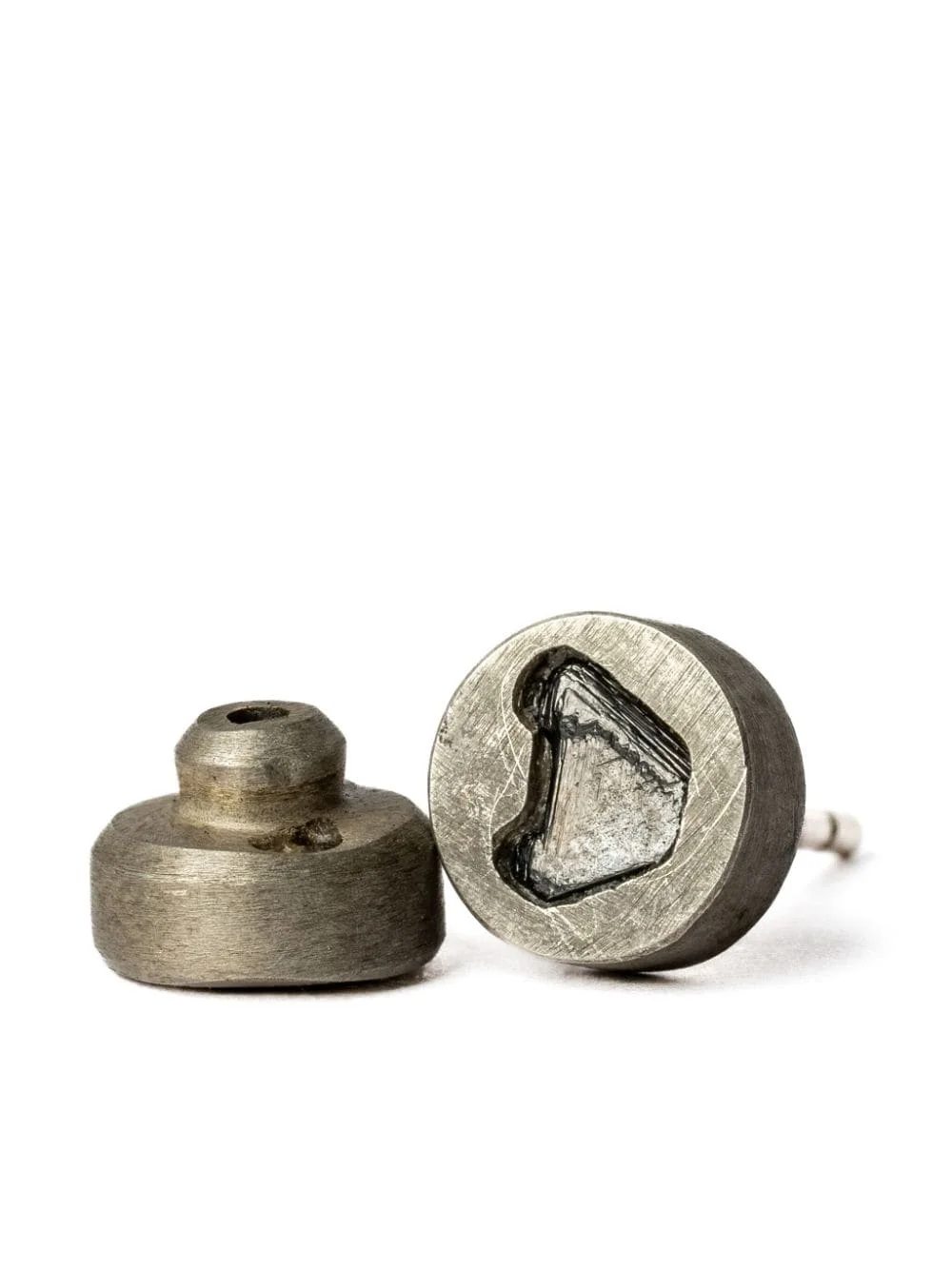 black diamond-encrusted stud earring - 1