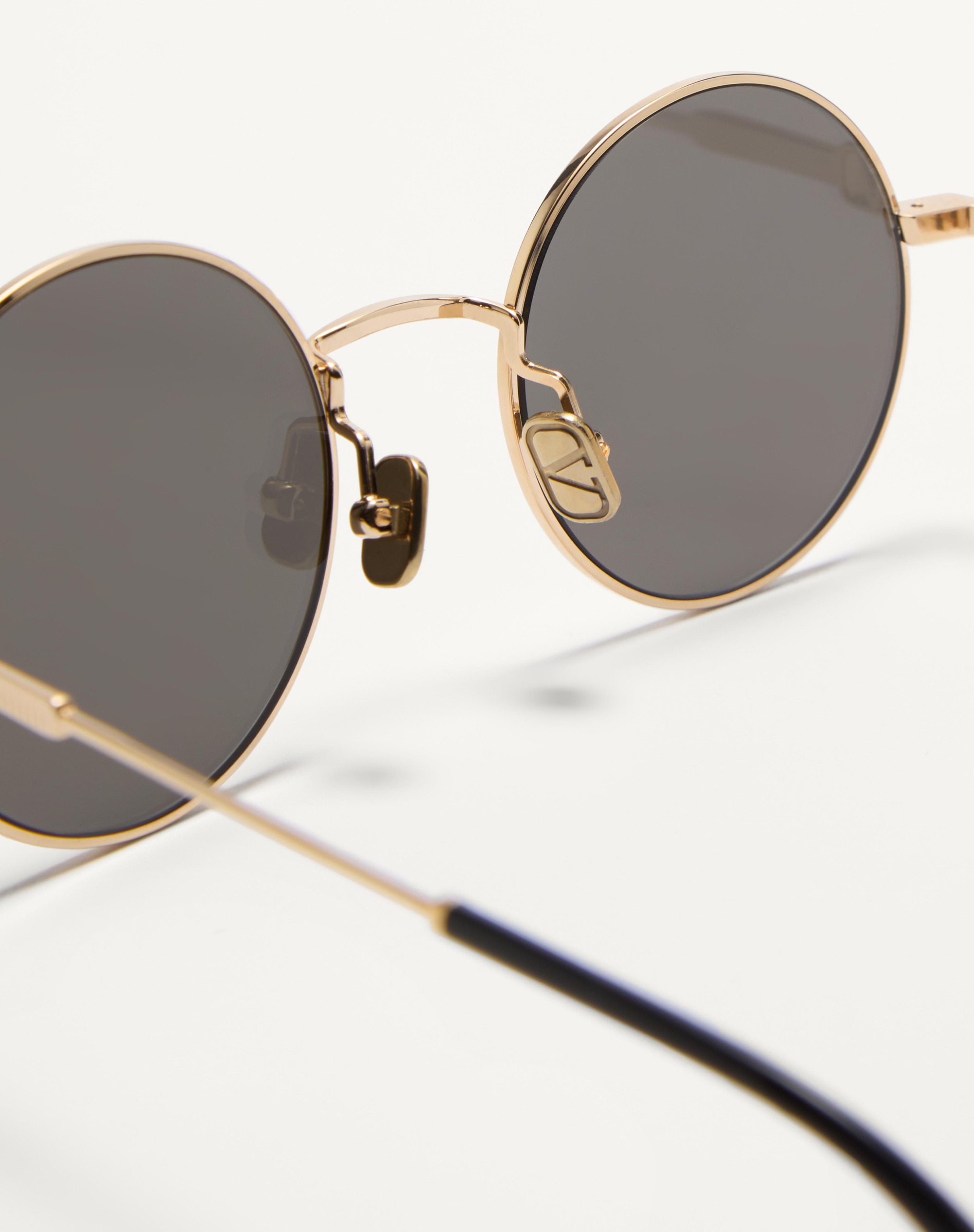ROUND METAL FRAME - 8