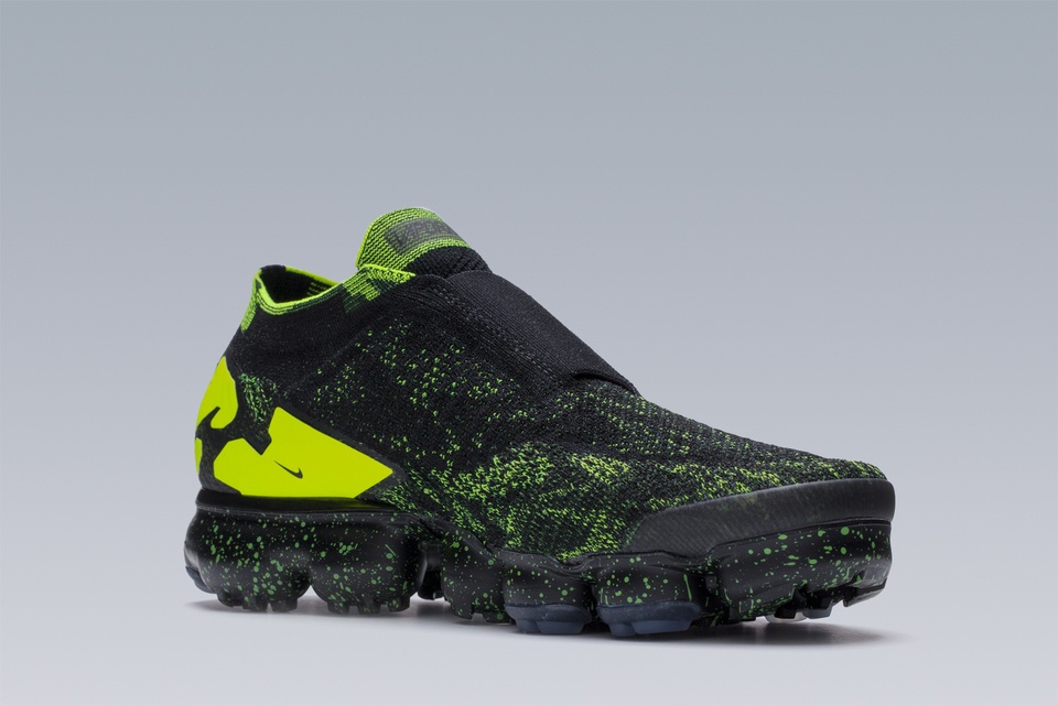 AVM-007 Nike® Air VaporMax Flyknit Moc 2  / Acronym® Black/Volt/Black - 6