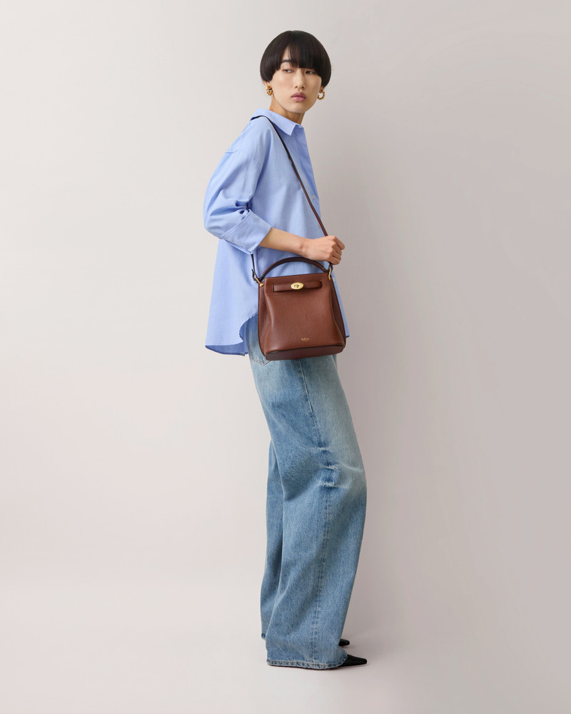 Mulberry Islington Bucket
Oak Two-Tone Small Classic Grain outlook