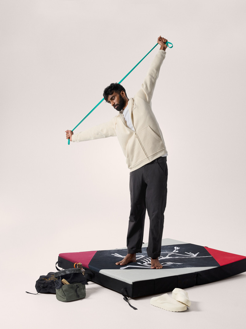 Arc'teryx Emblem Fleece Full Zip Hoody outlook