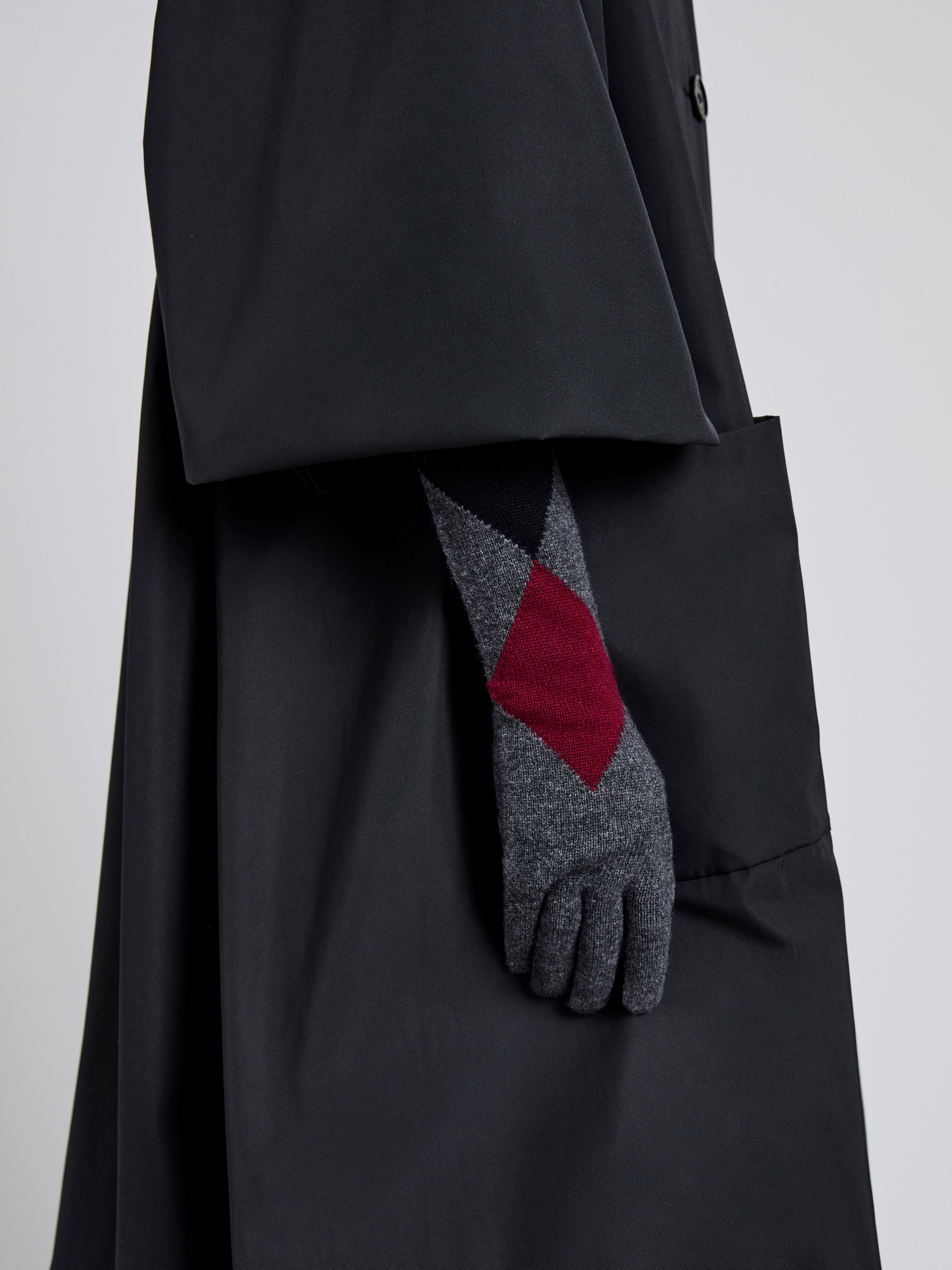 Vivian Gloves in Argyle Cashmere Knit - 3