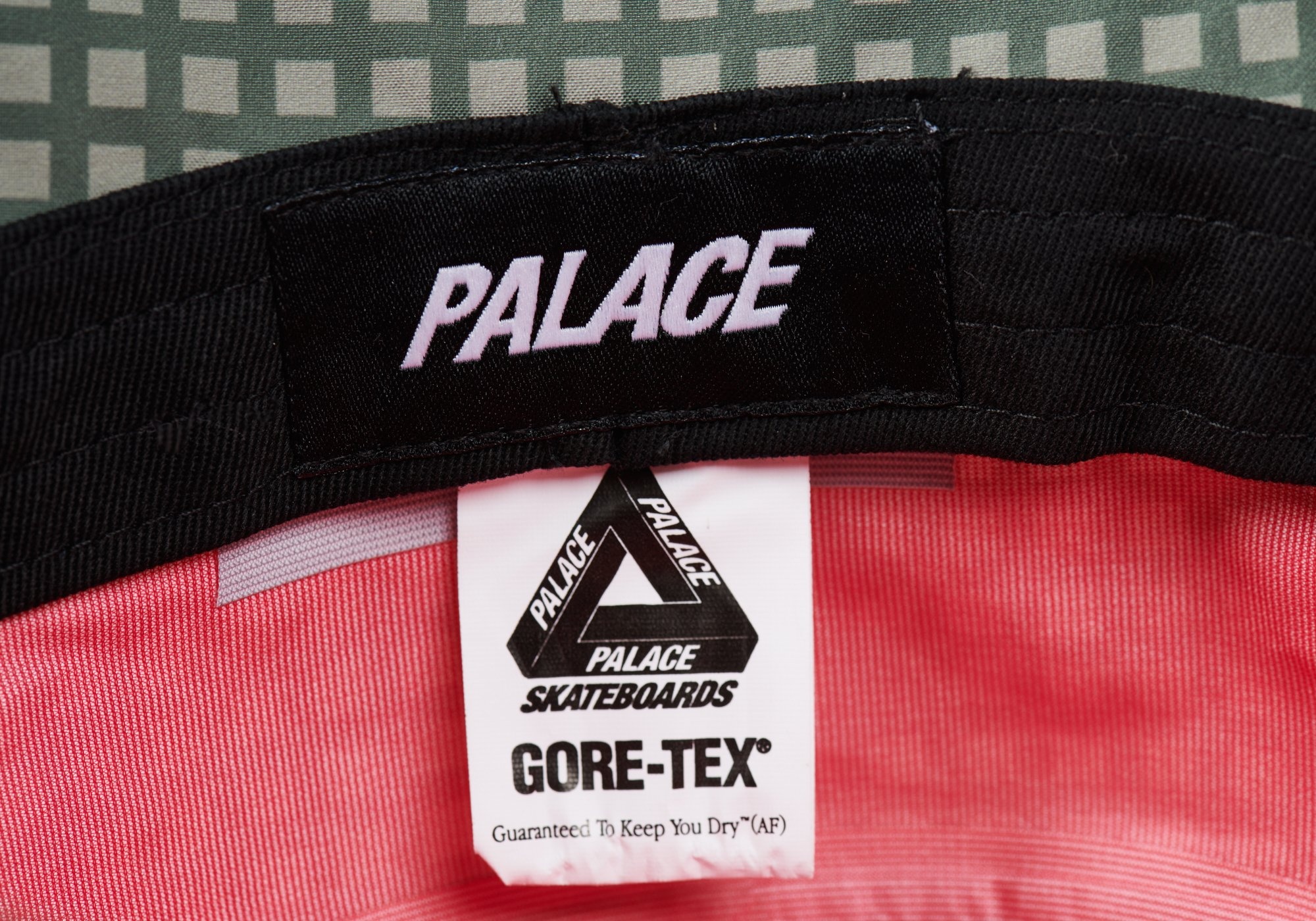 PALACE GORE-TEX THE DON BUCKET HAT NIGHT GRID DPM - 6