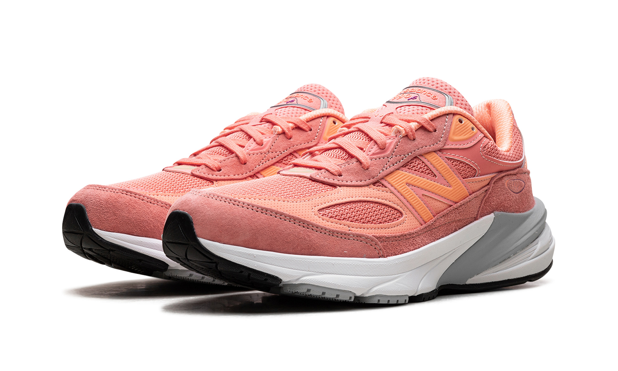 990v6 "Salmon" - 2