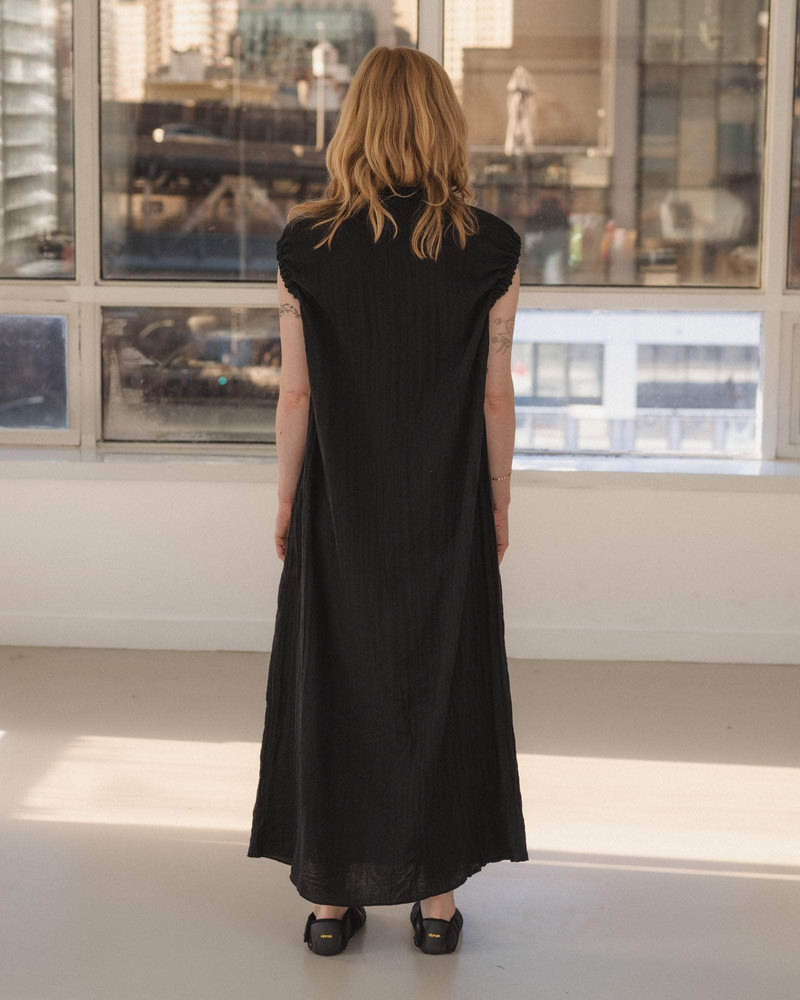 BASERANGE Mia Dress - Crinkle Linen outlook
