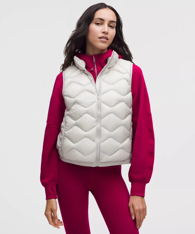 Women's Featherweight 900-Down-Fill Quilted Vest 1